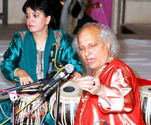 Accompanying Sangeet Martand Pt. Jasraj ji