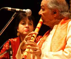 Accompanying Padma Vibhushan Pt. Hariprasad Chaurasia ji