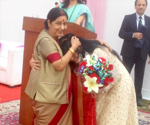 Paying respects to Union MEA Smt. Sushma Swaraj ji